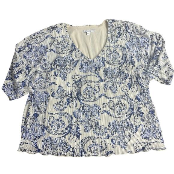 Chico’s Pleated Floral Print Blouse Blue White V-Neck Short Sleeve Top Size 1 M - Picture 1 of 7
